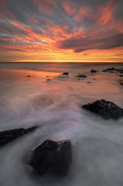 Jaynes Gallery 아티스트의 USA-New Jersey-Cape May National Seashore-Sunrise on rocky shore and ocean작품입니다.